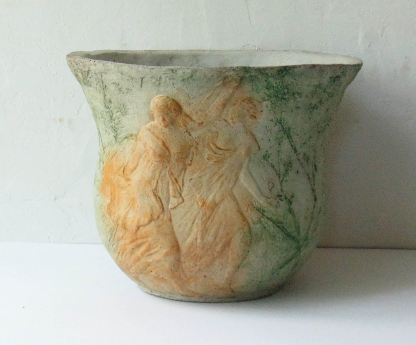 Dancing Ladies Pot