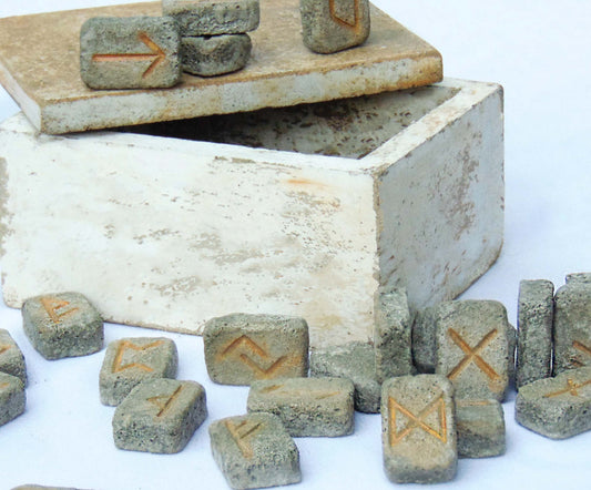 Rune Stones Set