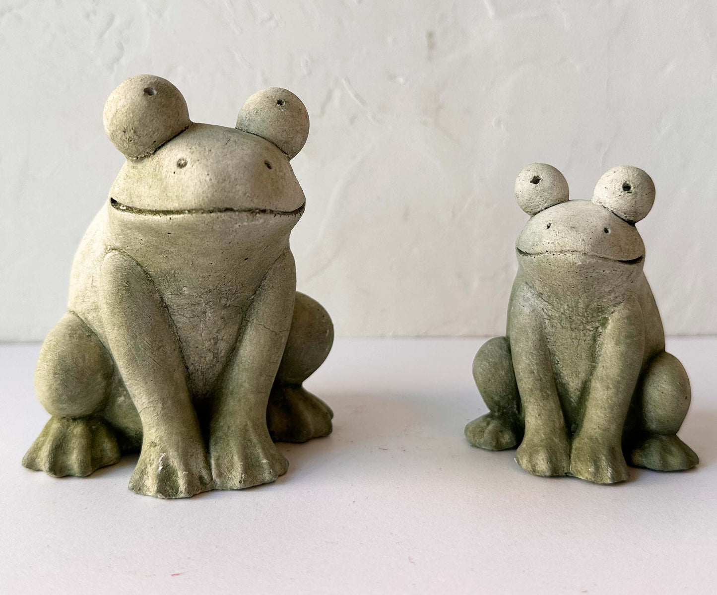 Happy Garden Frogs